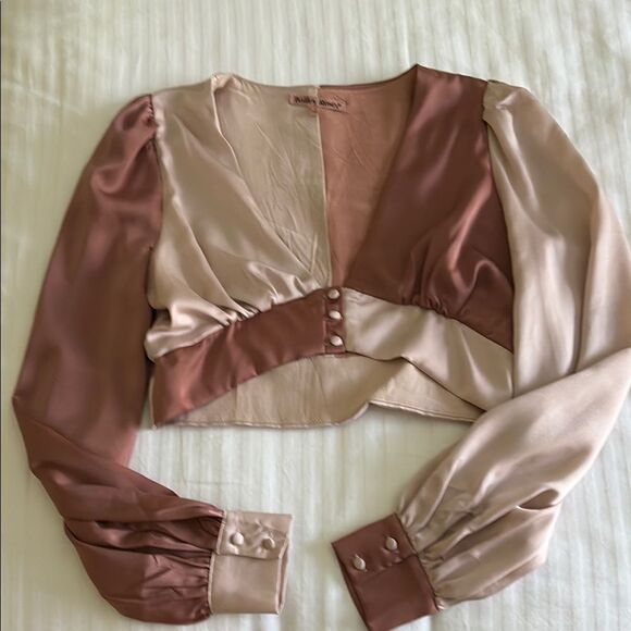 Bailey Rose Tops - Pink 2 tone Cropped Blouse with Long Sleeves